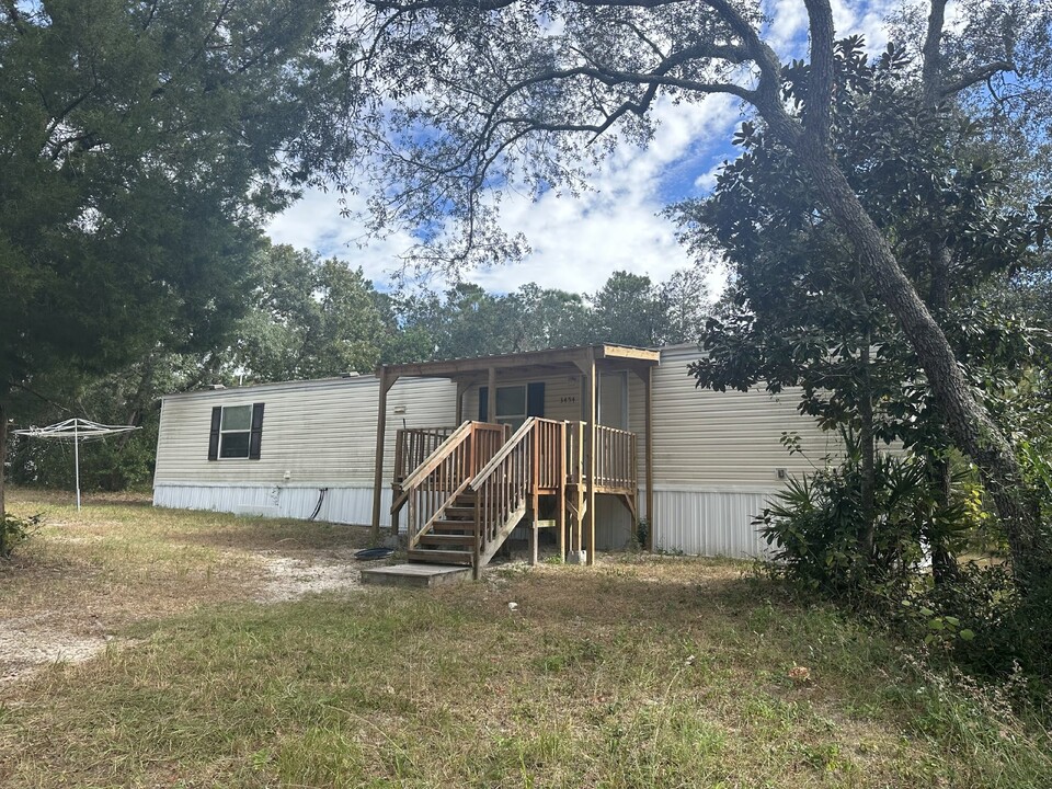 3454 Roundup Ln in Spring Hill, FL - Building Photo