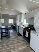 9924 Russell St in Howard Beach, NY - Building Photo