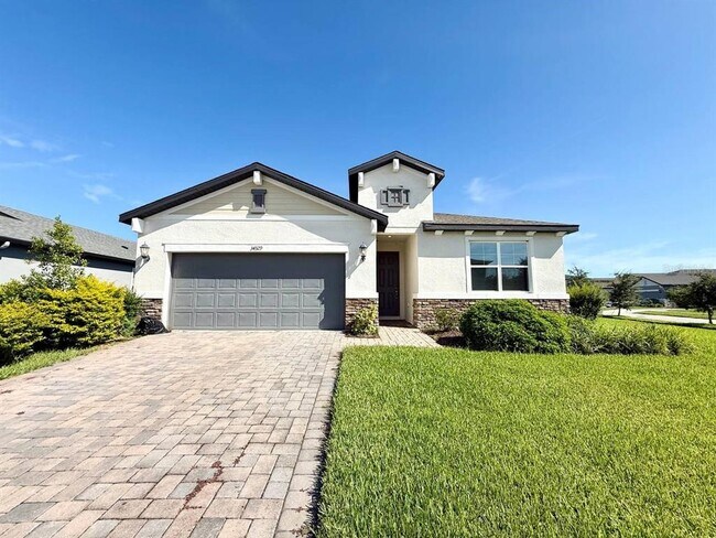 34329 Evergreen Hill Ct in Zephyrhills, FL - Building Photo - Building Photo