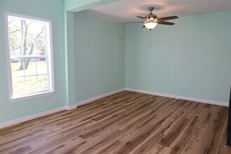 5122 Avenue L in Santa Fe, TX - Building Photo - Building Photo