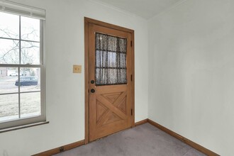 2091-2097-2097 Harwitch Rd in Upper Arlington, OH - Building Photo - Building Photo