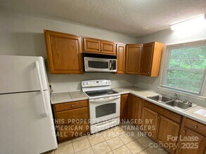 1507 Jamaica Rd in Kannapolis, NC - Foto de edificio - Building Photo