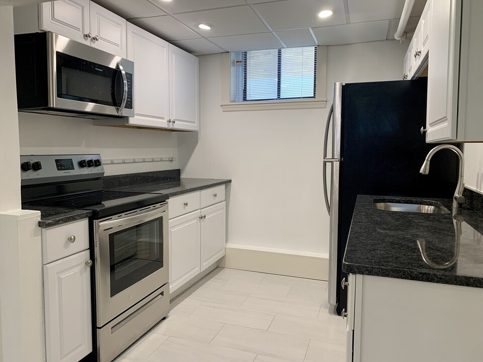 1775 Massachusetts Ave, Unit B in Cambridge, MA - Building Photo