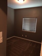 5689 Meadow Brook Way in Marysville, CA - Building Photo - Building Photo