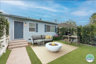 Penmar Bungalows in Venice, CA - Foto de edificio - Building Photo
