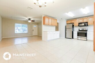 4403 Tollefson Ave in North Port, FL - Foto de edificio - Building Photo