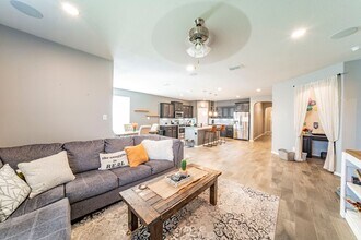 10320 Lastrup Dr in Fort Worth, TX - Building Photo - Building Photo