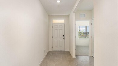 489 Seaspray Dr in Fort Pierce, FL - Building Photo - Building Photo