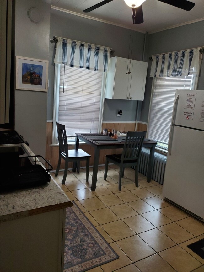 20 Maple Ave, Unit 1st floor