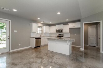 404 Merganzer Dr in Jacksonville, AR - Building Photo - Building Photo