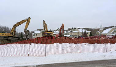 Park Lane Apartments in Buffalo, MN - Building Photo - Building Photo