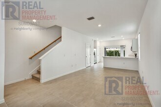 8700 Daybreak St in Sarasota, FL - Building Photo - Building Photo
