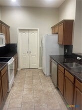 110 Carlsbad Dr in Victoria, TX - Building Photo - Building Photo