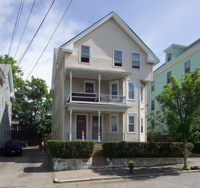 177 Chapin Ave in Providence, RI - Building Photo