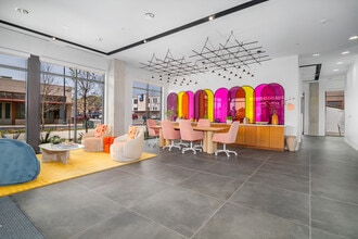 The Continental Residences in San Antonio, TX - Building Photo - Interior Photo