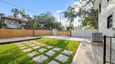 2119 Isabella St in Houston, TX - Building Photo - Building Photo