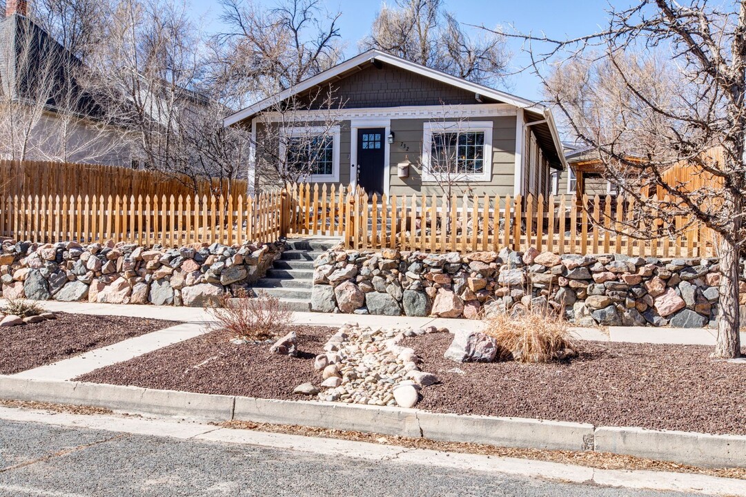 732 N Spruce St in Colorado Springs, CO - Building Photo