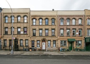 258 Irving Ave in Brooklyn, NY - Building Photo - Building Photo