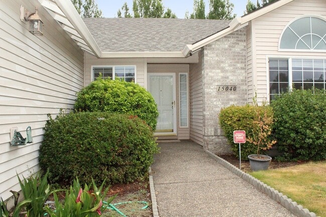 15040 SE Lostine Dr in Clackamas, OR - Building Photo - Building Photo