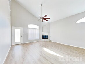 5901 Storyteller Rd NW in Albuquerque, NM - Foto de edificio - Building Photo