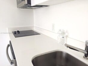801 15th St in Miami Beach, FL - Building Photo - Building Photo
