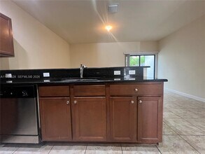 3211 SE 7th St in Homestead, FL - Building Photo - Building Photo