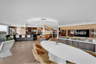 1500 SW 5th Ave in Portland, OR - Building Photo - Building Photo