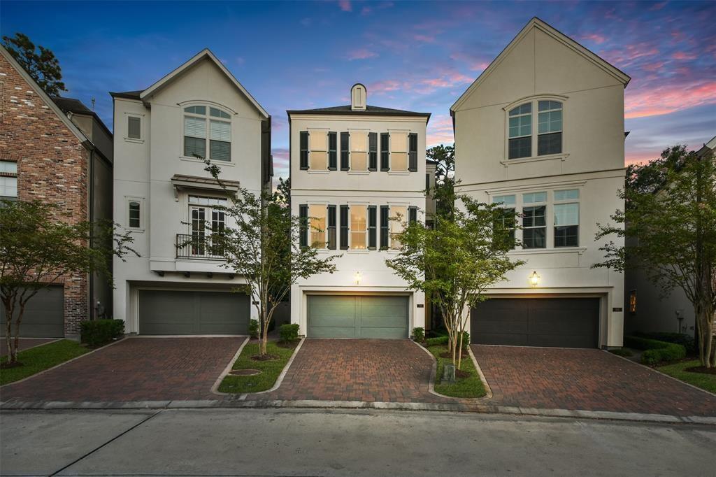 70 Wooded Park Pl in Spring, TX - Building Photo