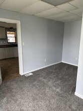 1537 Pearl St, Unit A in Columbus, IN - Foto de edificio - Building Photo