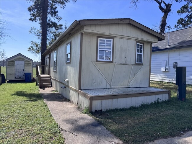 property at 16917 W Lynbrook