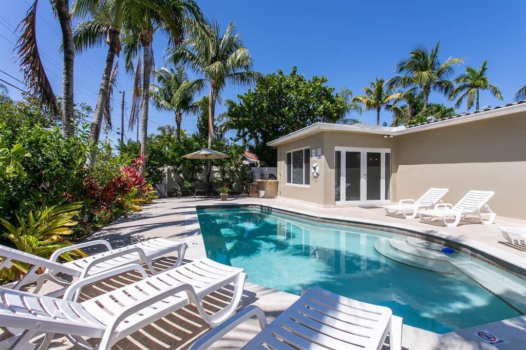1120 N 13th Ter in Hollywood, FL - Building Photo