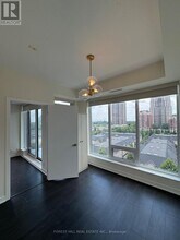 28 Avondale Ave in Toronto, ON - Building Photo - Building Photo