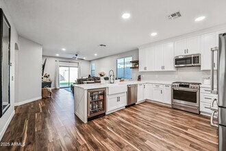 3156 E Country Shadows St in Gilbert, AZ - Building Photo - Building Photo