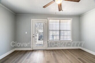 2114 Jupiter St in San Antonio, TX - Building Photo - Building Photo