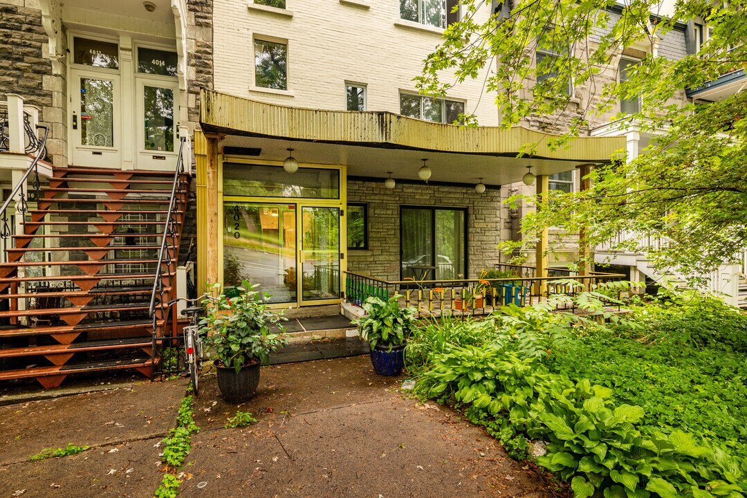 4020 Du Parc-Lafontaine Av in Montréal, QC - Building Photo