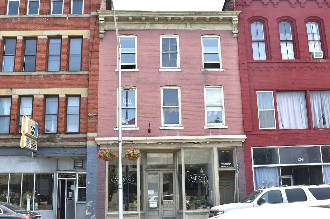 138 Court St in Binghamton, NY - Foto de edificio