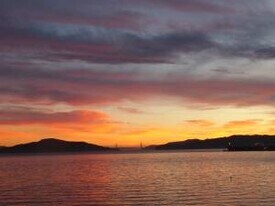 869 Ocean Ave in Richmond, CA - Building Photo