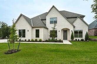 4616 Maple Rdg Dr in Edmond, OK - Building Photo - Building Photo