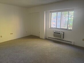 140 Pleasant St, Unit 401## in Brookline, MA - Building Photo - Building Photo