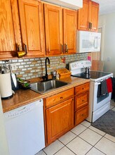 36 Hilltop Rd, Unit 36 Hilltop Road in New Haven, CT - Foto de edificio - Building Photo