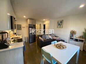 225 Newbury St, Unit 4R in Boston, MA - Building Photo - Building Photo