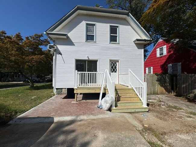 property at 17 Arcadia Pl