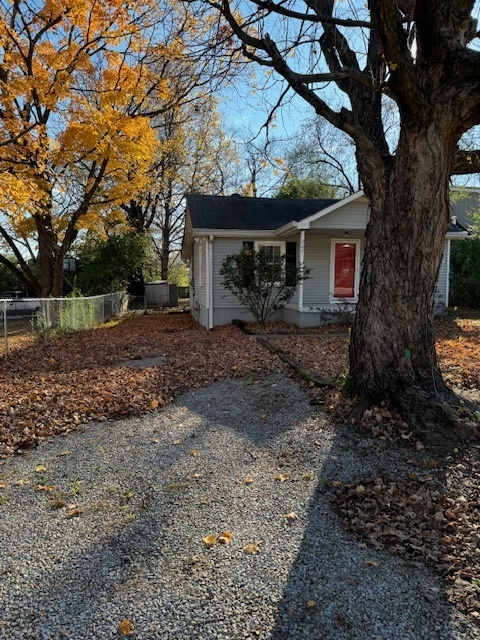 207 Lutie St in Nashville, TN - Foto de edificio - Building Photo