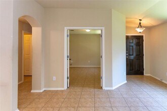 828 Middle Creek Dr in Buda, TX - Building Photo - Building Photo