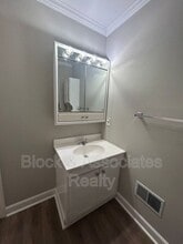 735 W Mountain St in Kernersville, NC - Building Photo - Building Photo