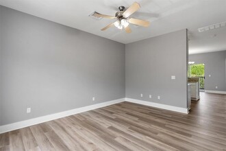13420 Lyndhurst St, Unit 502 in Austin, TX - Building Photo - Building Photo