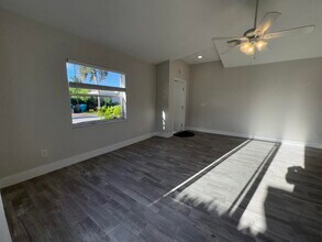 553 E Ridge Cir N in Boynton Beach, FL - Building Photo - Building Photo