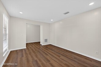 2766 Greenridge Rd in Orange Park, FL - Building Photo - Building Photo