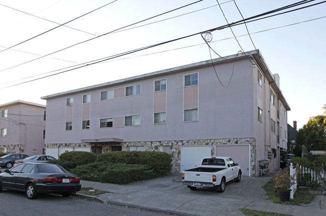 1525 Schiller St in Alameda, CA - Foto de edificio - Building Photo