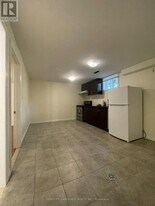 124 McNicoll Ave in Toronto, ON - Building Photo